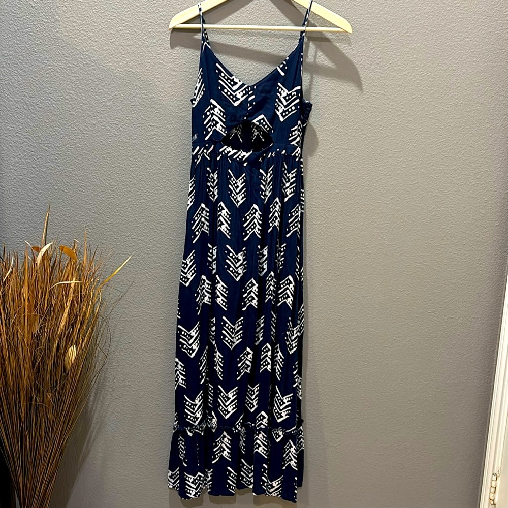 Sale!!! 🩷🩷🩷 Aerie Aztec Print Cutout Maxi